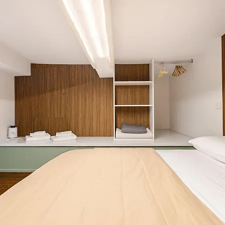 Living Calabriando Apartamento