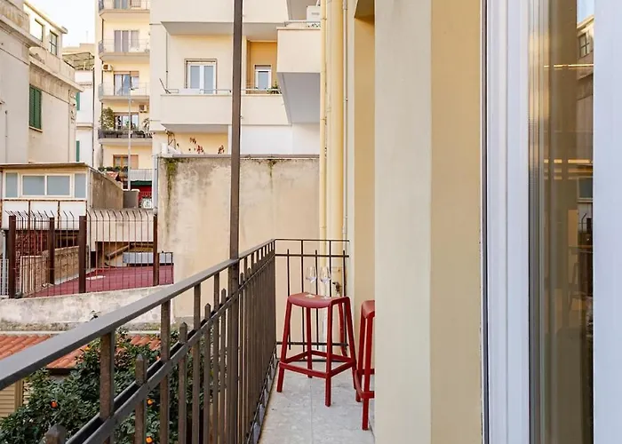 Living Calabriando Apartamento